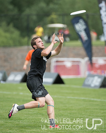 2012 USAU D-I College Championships Friday Action