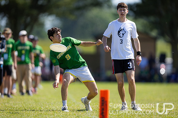 Saturday full coverage from USAU D-I College Championships, Oregon vs Northeastern