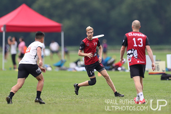 Clapham Ultimate and Rhino Slam! at the 2022 World Ultimate Club Championships
