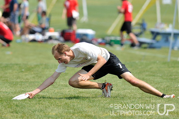 Sunday Open Bracket Play - 2012 USAU D-III College Championships