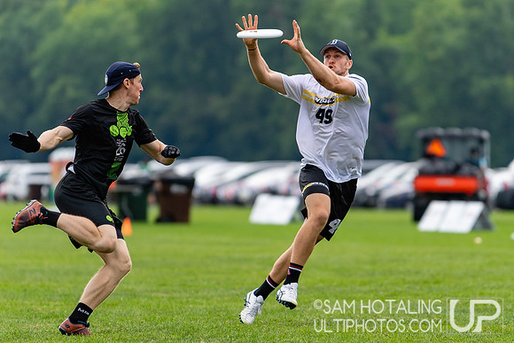 Melbourne Ellipsis vs Wildcats in pool play at World Ultimate Club Championships