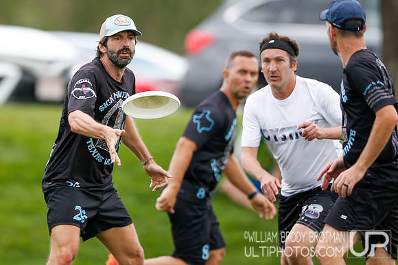 Day 2 of 2022 USA Ultimate Masters Championships