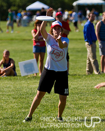 2014 USAU D-I College Champs Friday Action