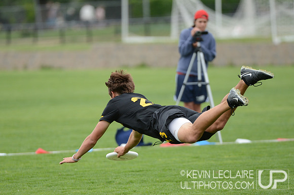 2012 USAU D-I College Championships Friday Action