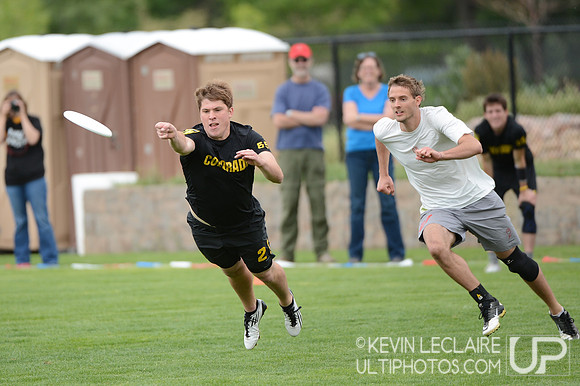 2012 USAU D-I College Championships Friday Action