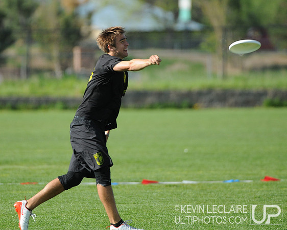 Friday 8:30am round -- 2011 USAU College Championships