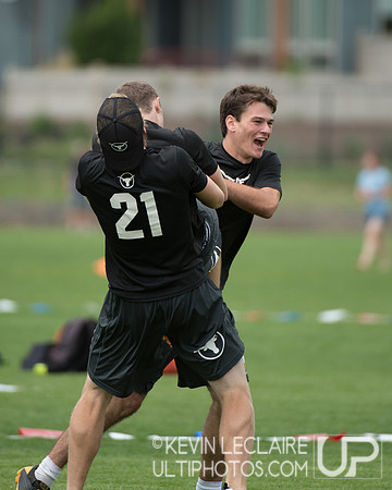2012 USAU D-I College Championships Friday Action