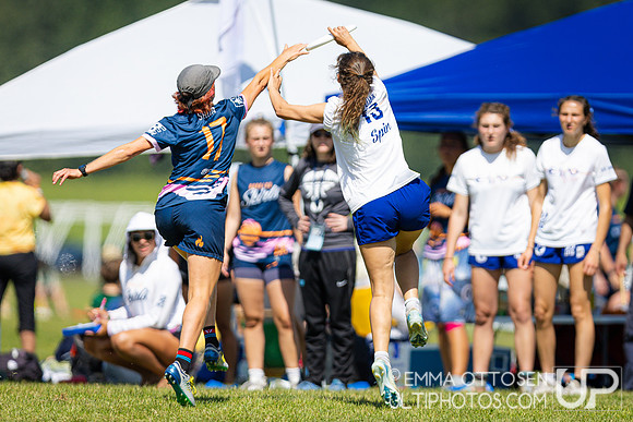 Saturday full coverage from USAU D-I College Championships, Tufts vs Santa Barbara