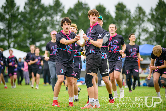Round II pool play at USAU D-III College Championships
