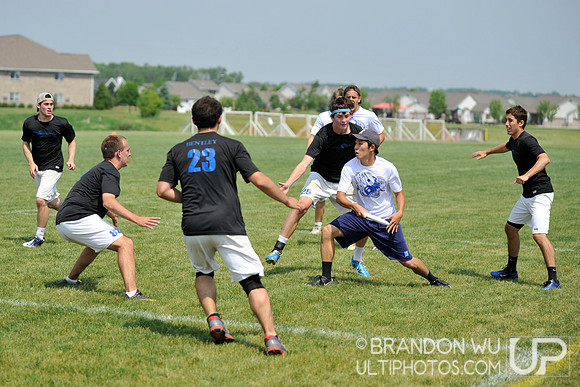 Sunday Open Bracket Play - 2012 USAU D-III College Championships
