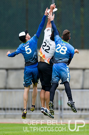 Riptide_Flamethrowers_20140427_145044_JBP01606