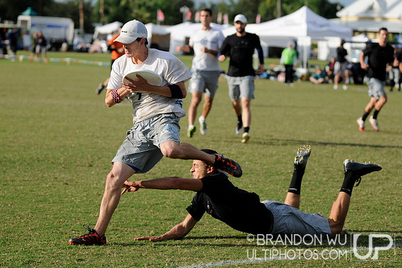 Open Finals - Revolver vs. Ironside - 2011 USAU Club Championships
