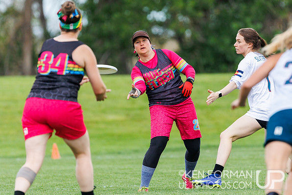 Hot Flash vs. Molly Grey