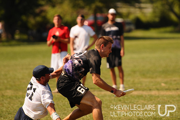 Sunday Elite Open Playoff action -- Chesapeake Open 2010
