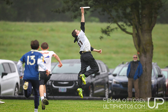 Saturday full coverage from USAU D-IIII College Championships: Round 1