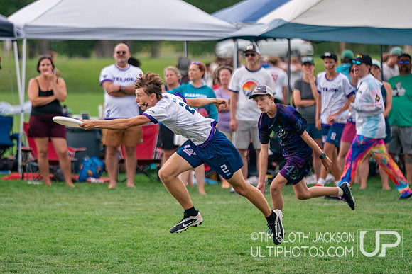 Pool play at 2024 USAU Youth Club Championship