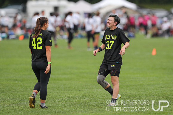 Boston Brutesquad and Tabby Rosa at the 2022 World Ultimate Club Championships