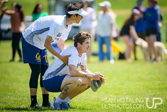 Highlights: pool play at USAU D-I College Championships