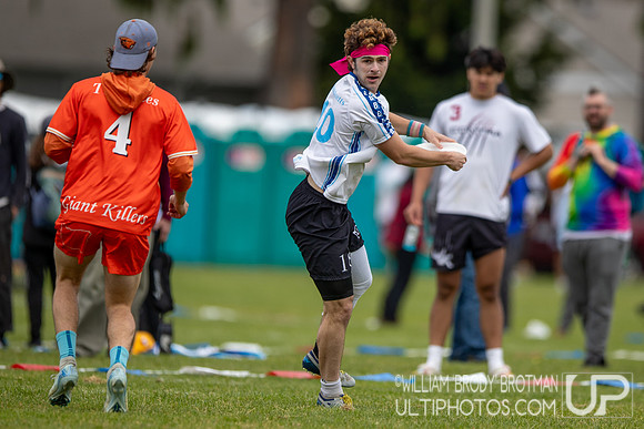Day 1 of the USA Ultimate D-I College Championships