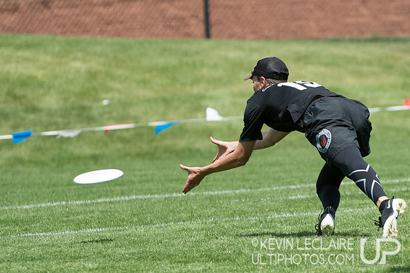 2012 USAU D-I College Championships Sunday Action