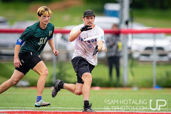 Semifinals at USAU DI College Championships