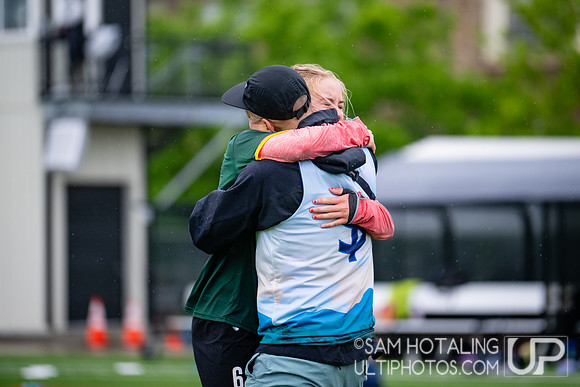 Quarterfinals at USAU DI College Championships