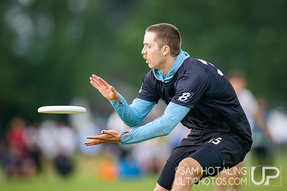 Pool play at USAU D-I College Championships