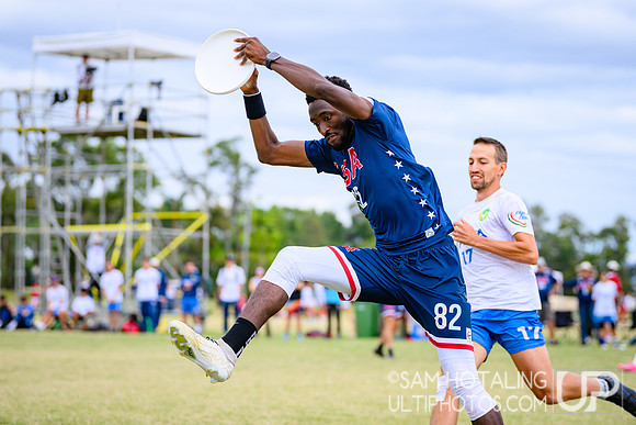 Bracket play during World Ultimate Championships at Runaway Bay Precinct