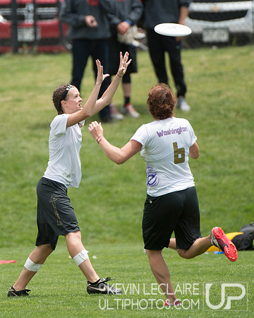 2012 USAU D-I College Championships Friday Action