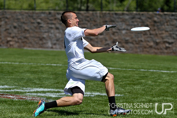 2012 USAU D-I College Championship Game Action