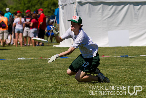 2014 USAU D-I College Champs Saturday Action