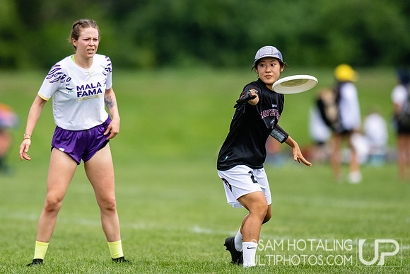 Malafama vs TOKYO Mavericks in pool play at World Ultimate Club Championships