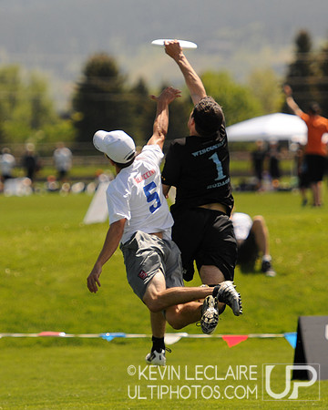 Friday 2:30pm round -- 2011 USAU College Championships