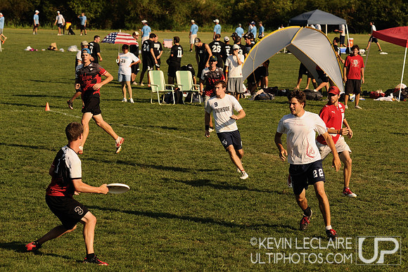 Saturday Elite Open division action -- Chesapeake Open 2010