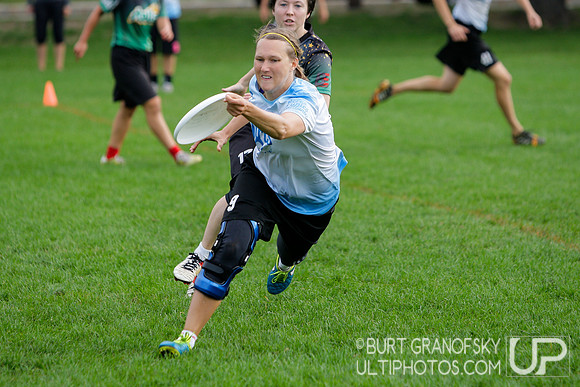 Saturday - Womens Round 1 - 2016 USAU Northeast Regionals