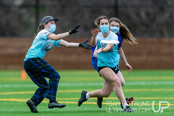 Youth ultimate frisbee at Seven Hills Invite