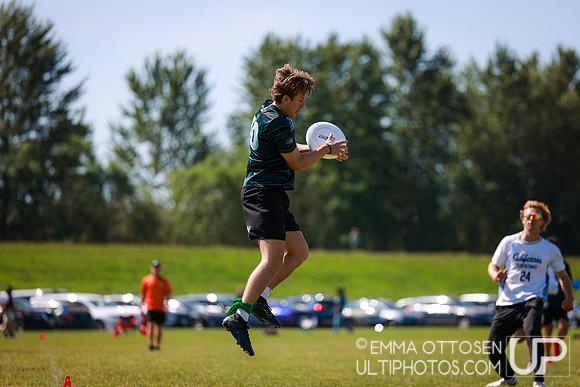 Saturday full coverage from USAU D-I College Championships, Cal Poly vs Cal