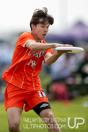 Day 1 of the USA Ultimate D-I College Championships