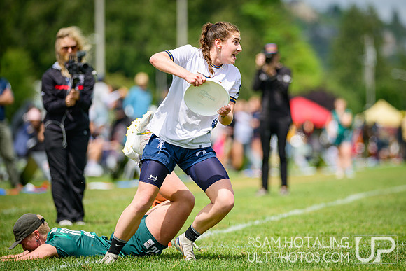 Pool play at USAU D-I College Championships