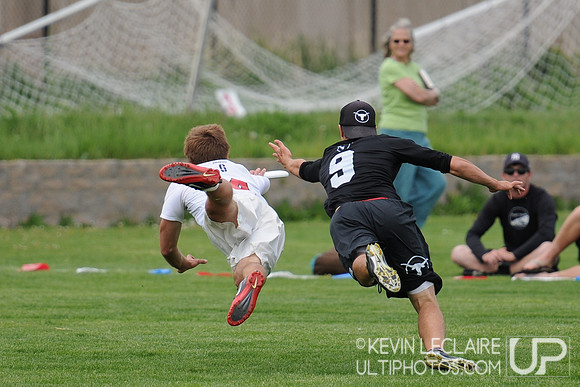 Saturday 12:30pm round -- 2011 USAU College Championships