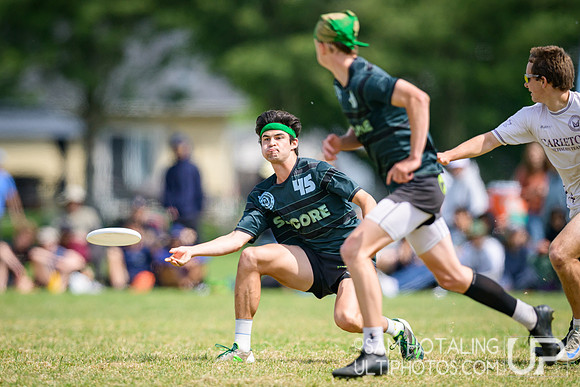 Carleton College CUT vs Cal Poly-SLO SLOCORE in quarterfinals at USAU D-I College Championships