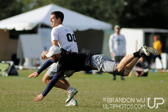 Open Finals - Revolver vs. Ironside - 2011 USAU Club Championships