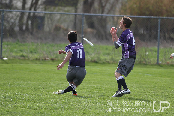 Sunday Action - USA Ultimate 2014 College Division I Ohio Valley Regional Tournament