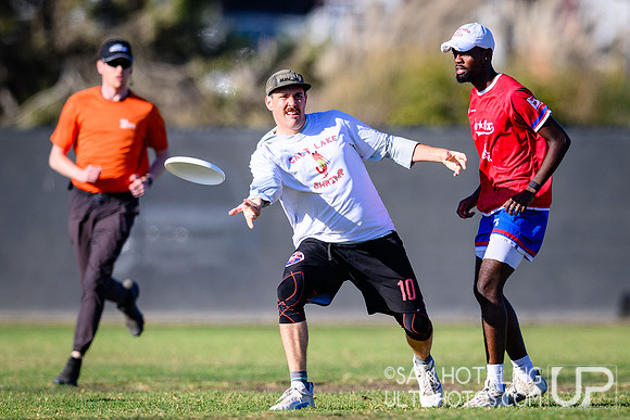Doublewide vs Shrimp during Club Championships at Surf Cup Sports Park
