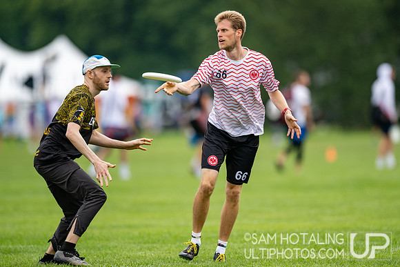 Charrúa vs Eintracht Frankfurt in pool play at World Ultimate Club Championships