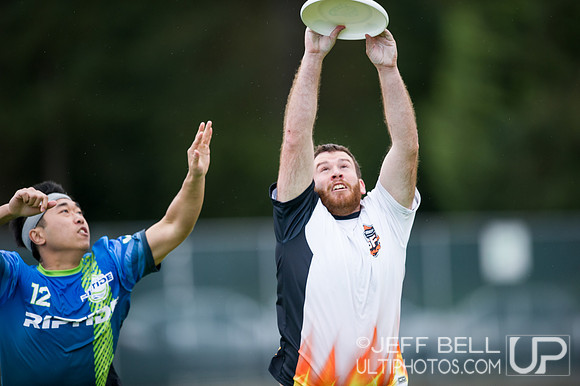 Riptide_Flamethrowers_20140427_151931_JBP01985