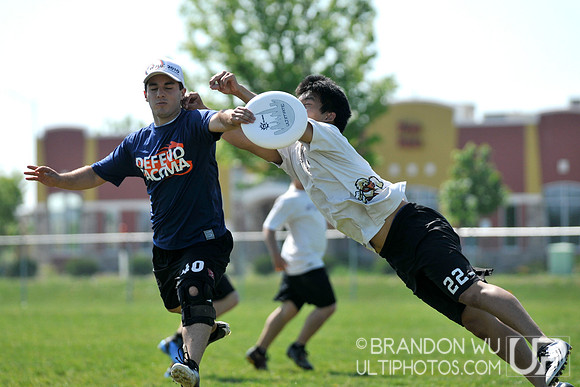 Saturday Open Pool Play & Crossovers - 2012 USAU D-III College Championships