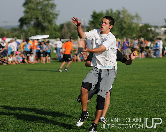 2012 USAU D-I College Championships Saturday Action