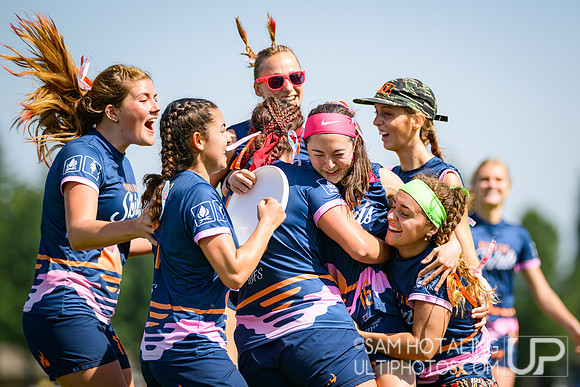 Saturday pool play at USAU D-I College Championships