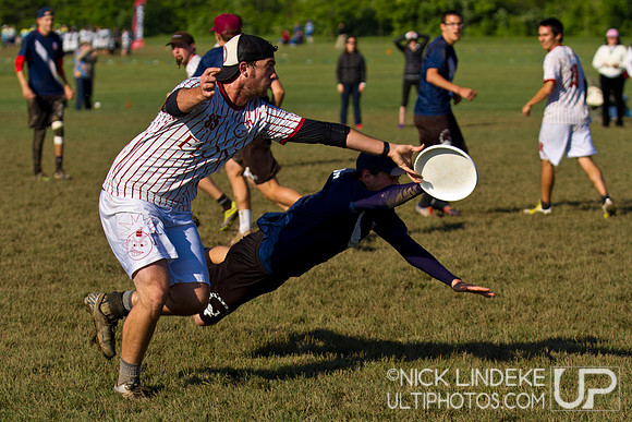 Sunday Action - D-III College Championships